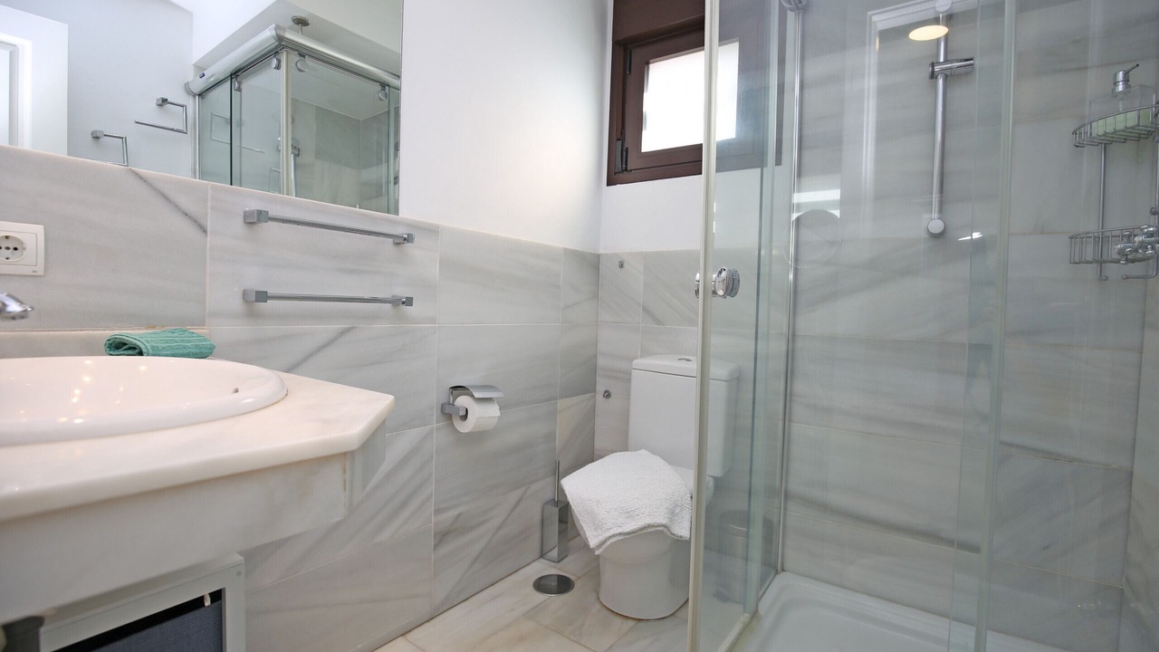 Photo of Bathroom in Golden Mile