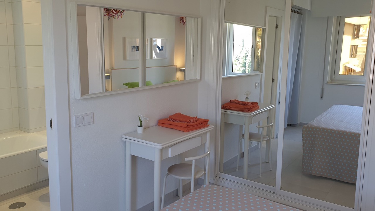 Photo of Bedroom in Marbella City Centre