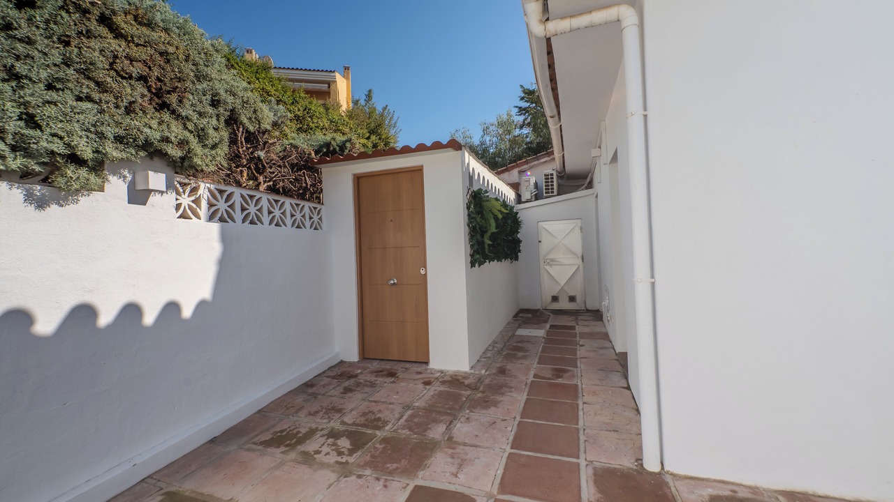 Photo of Outdoor in Urbanizacion Costabella