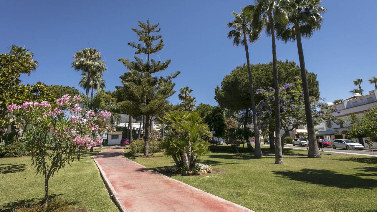 Photo of Outdoor in Golden Mile