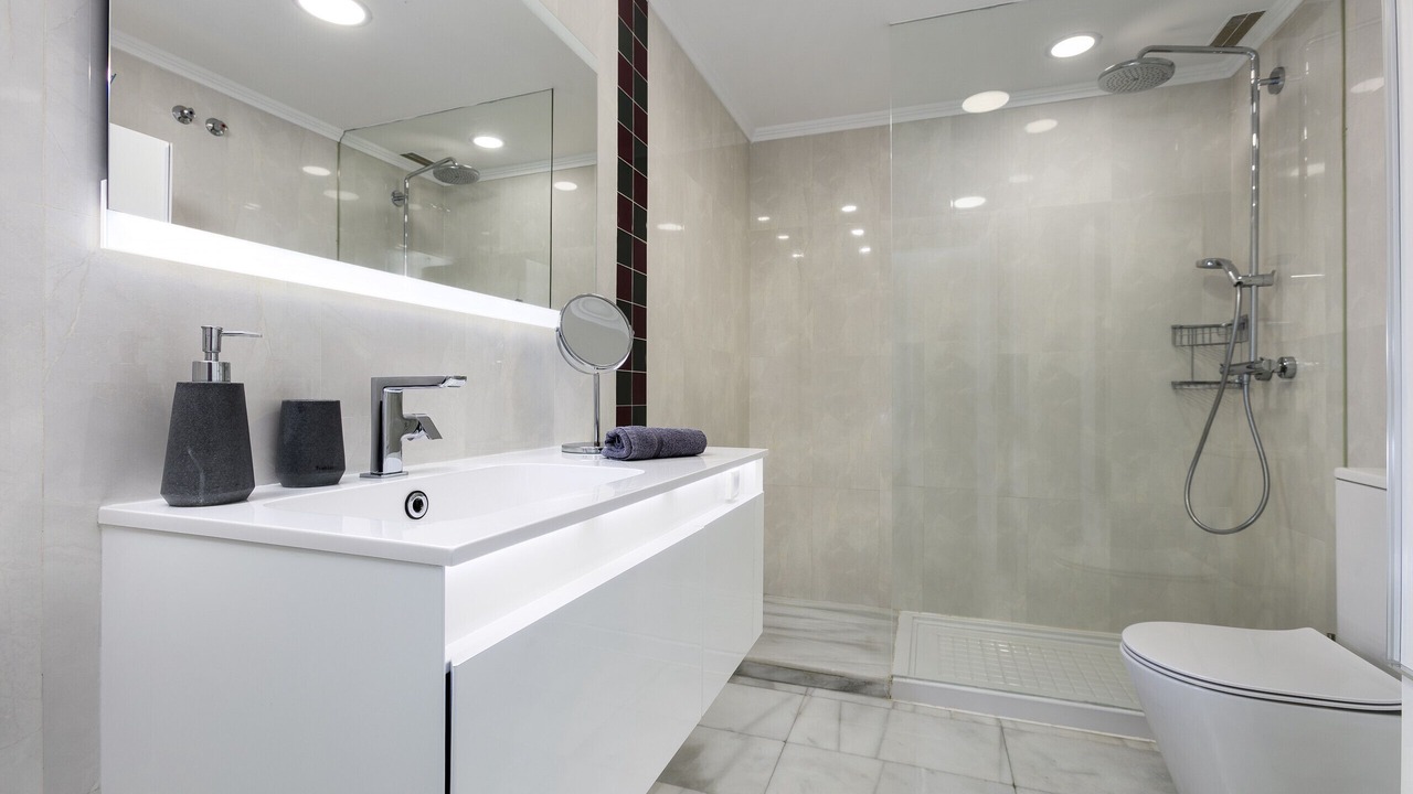 Photo of Bathroom in Golden Mile