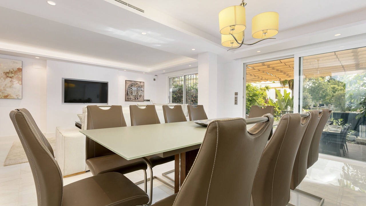Photo of Livingroom in Golden Mile