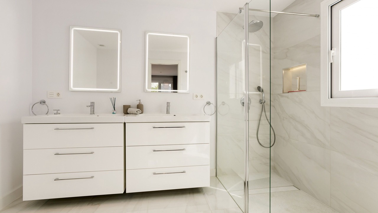 Photo of Bathroom in Golden Mile