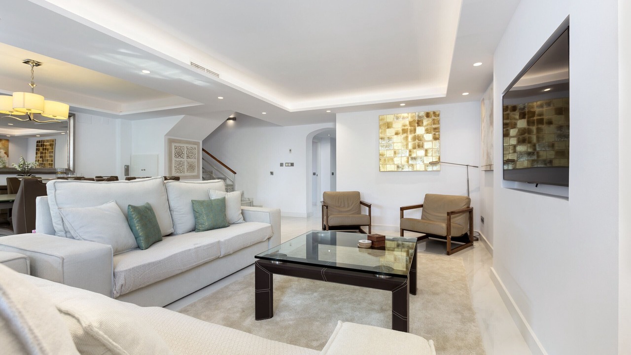 Photo of Livingroom in Golden Mile