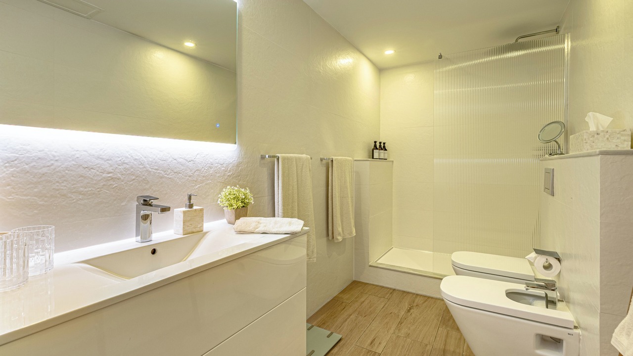 Photo of Bathroom in Golden Mile
