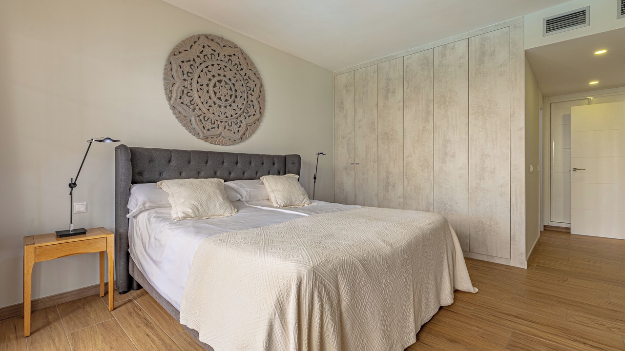 Photo of Bedroom in Golden Mile
