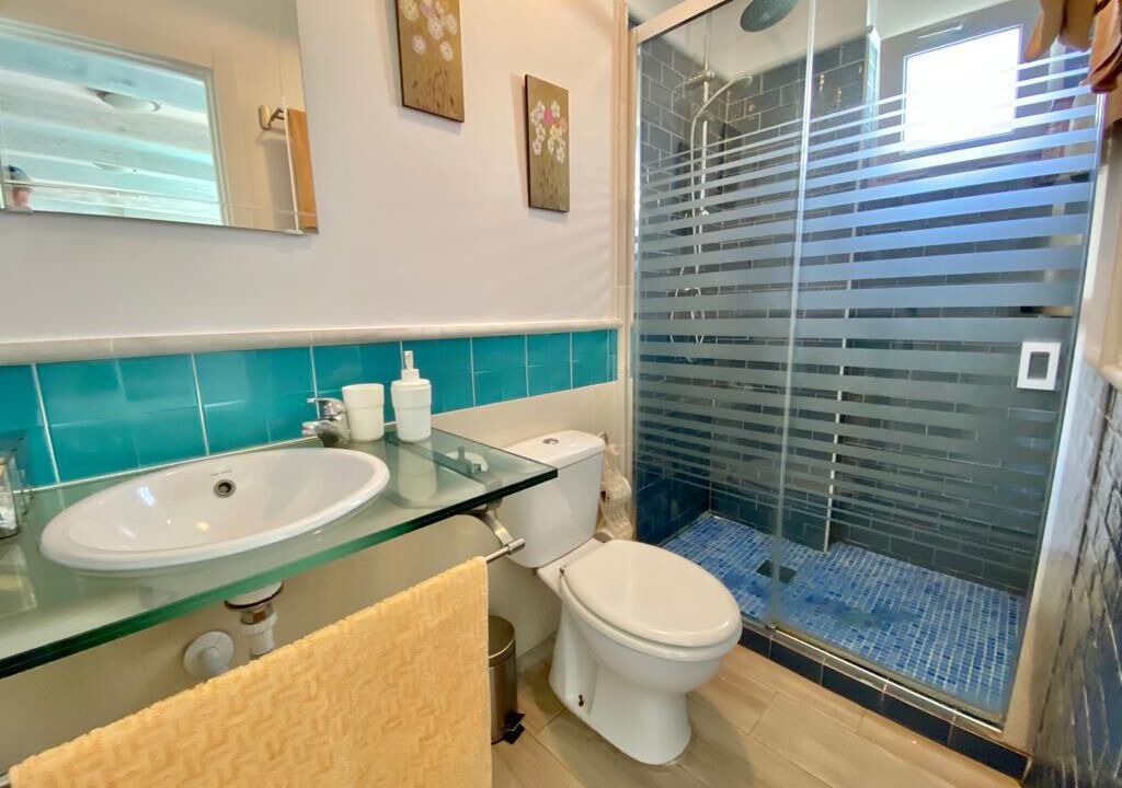 Photo of Bathroom in Urbanizacion Costabella