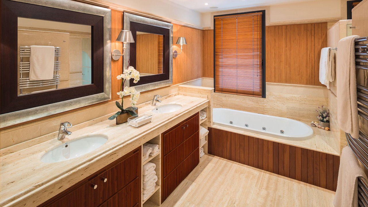 Photo of Bathroom in Golden Mile