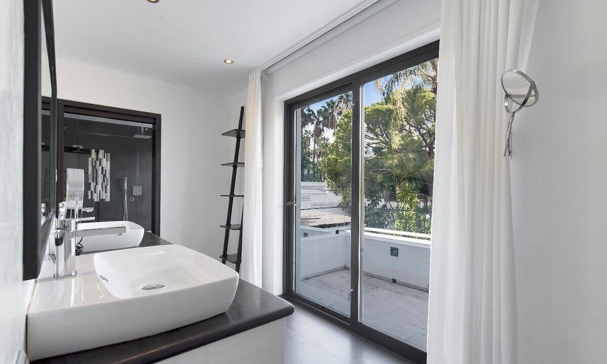 Photo of Bathroom in Urbanizacion Pinos Verdes