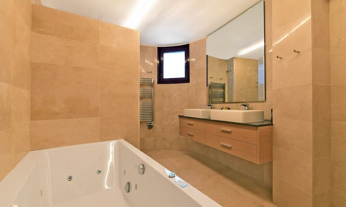 Photo of Bathroom in Nueva Andalucia