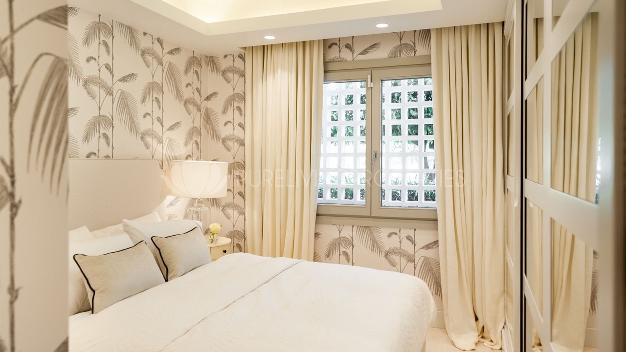 Photo of Bedroom in Golden Mile