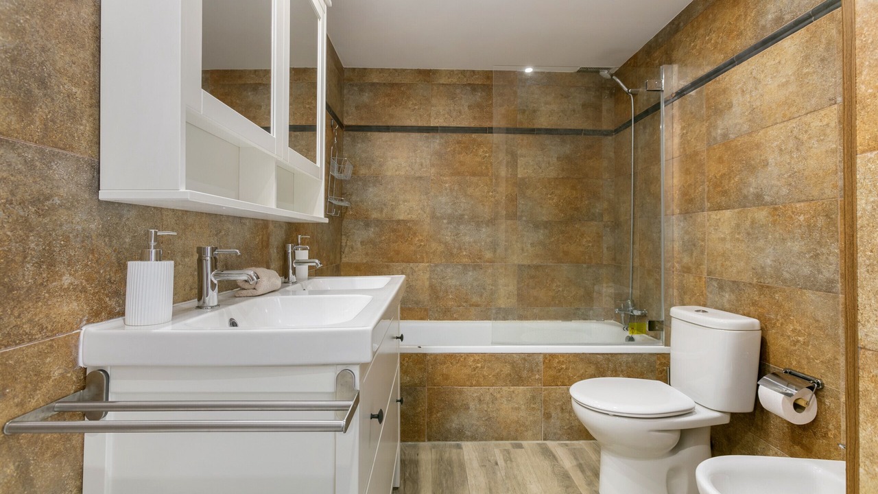 Photo of Bathroom in Golden Mile