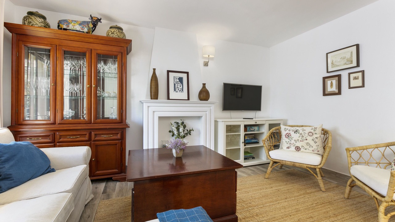 Photo of Bedroom in Golden Mile