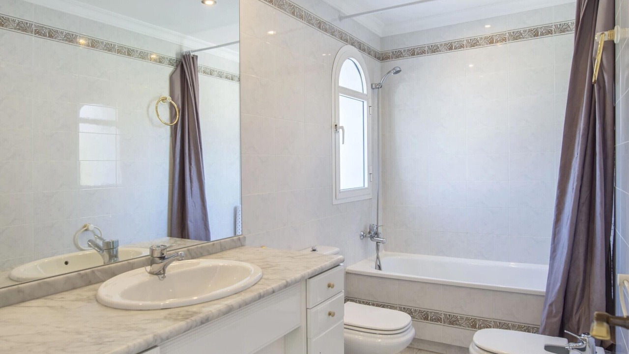 Photo of Bathroom in Puerto Banus
