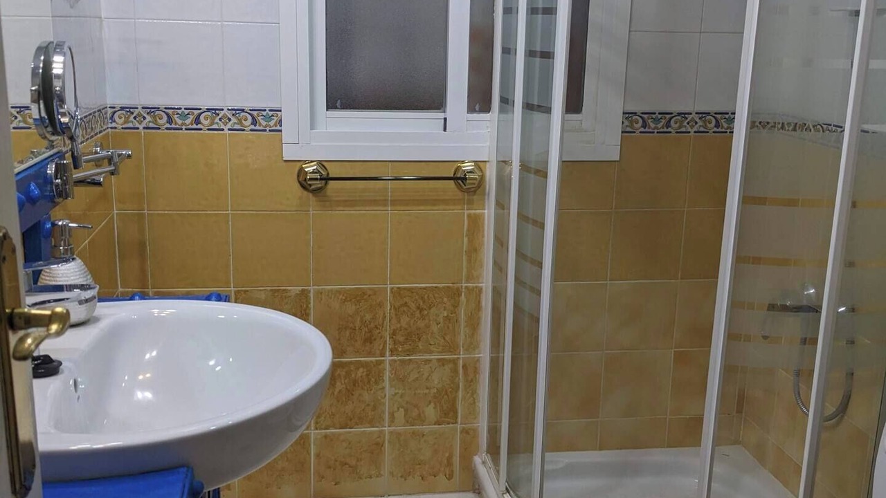 Photo of Bathroom in Urbanizacion Hacienda las Chapas