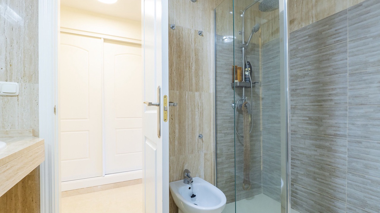 Photo of Bathroom in Elviria