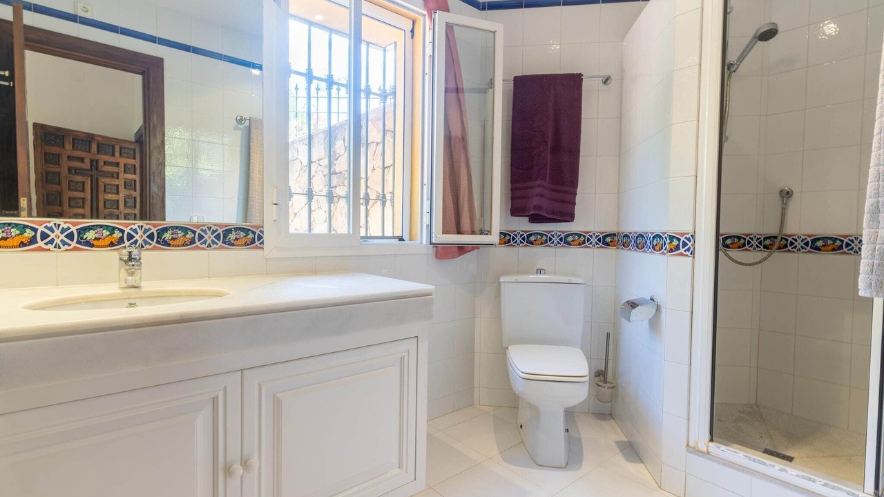 Photo of Bathroom in Urbanizacion Hacienda las Chapas