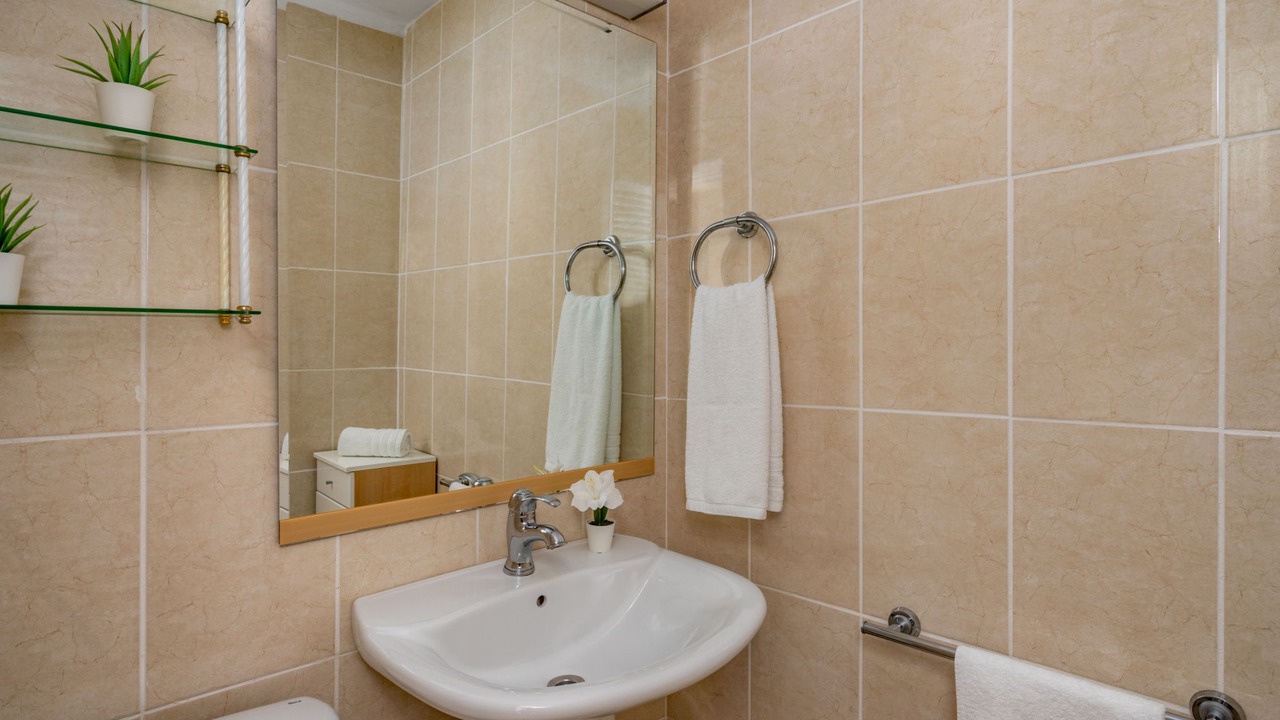 Photo of Bathroom in Elviria