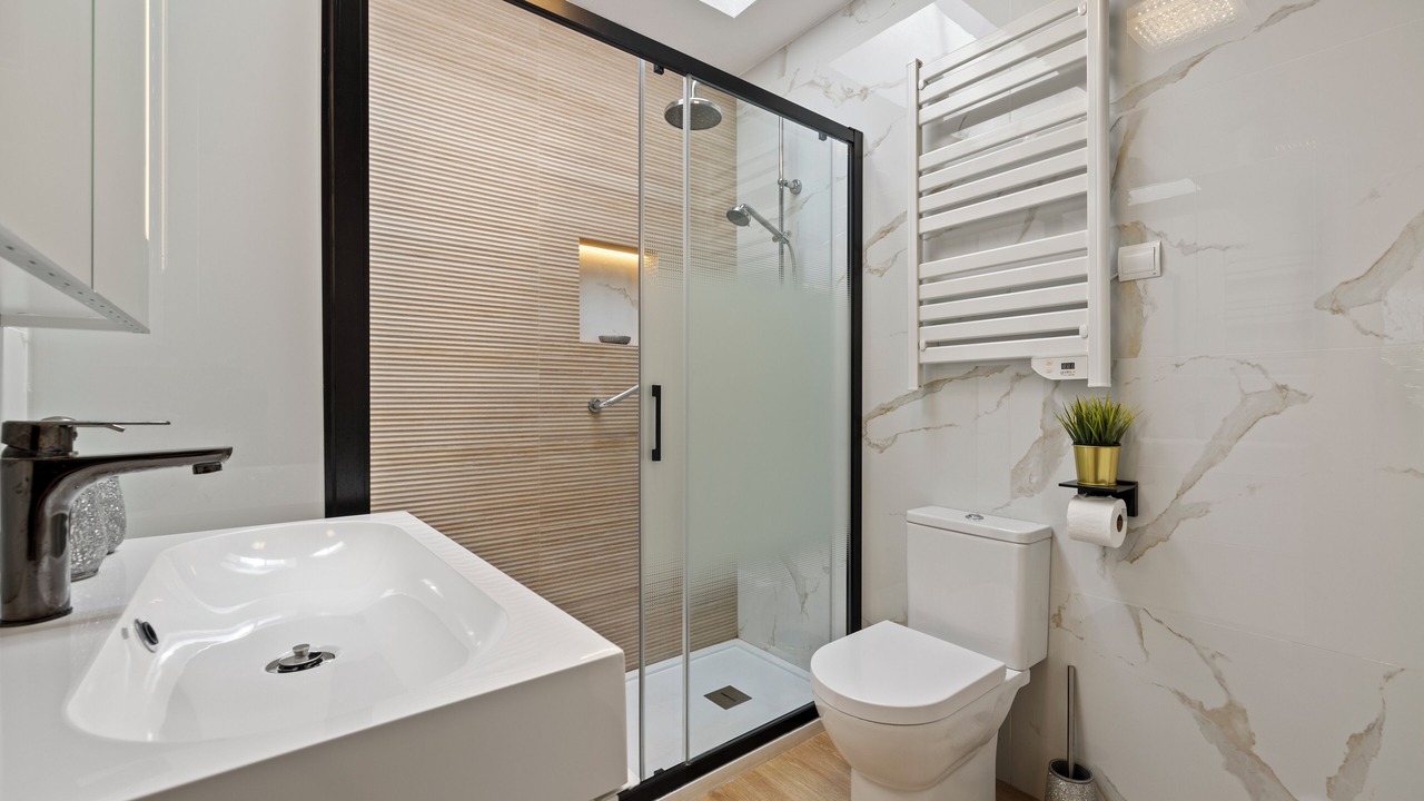Photo of Bathroom in Urbanizacion Costabella