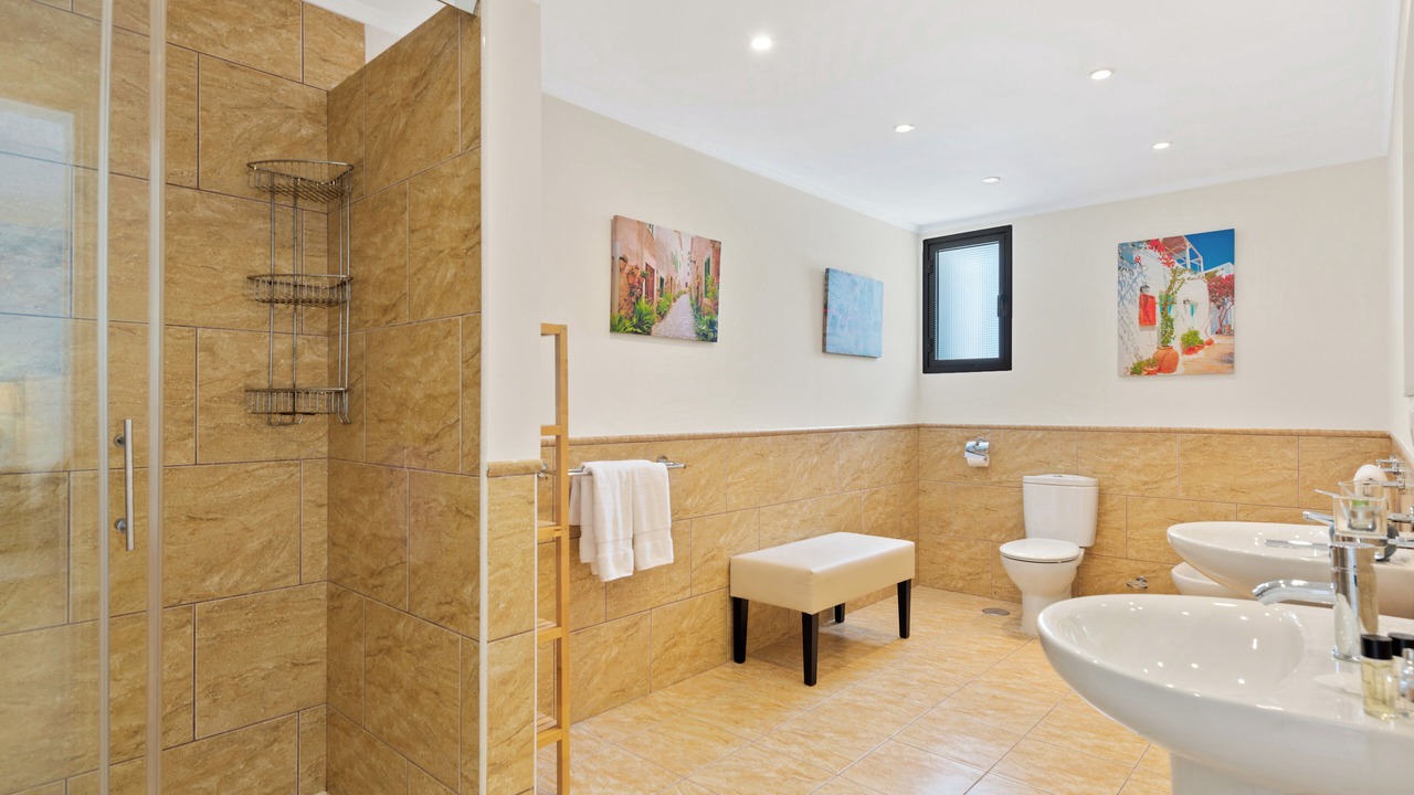 Photo of Bathroom in Puerto Banus