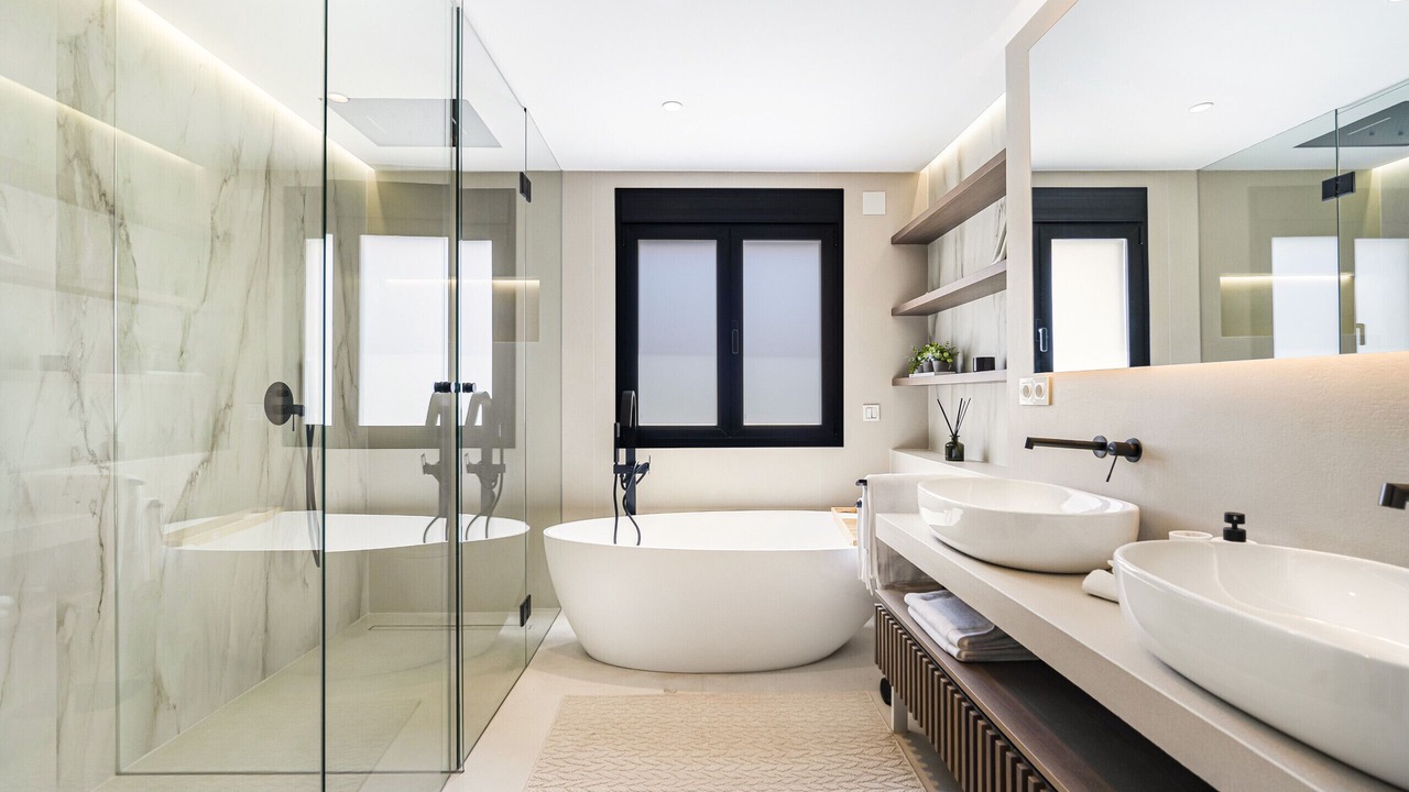 Photo of Bathroom in Golden Mile