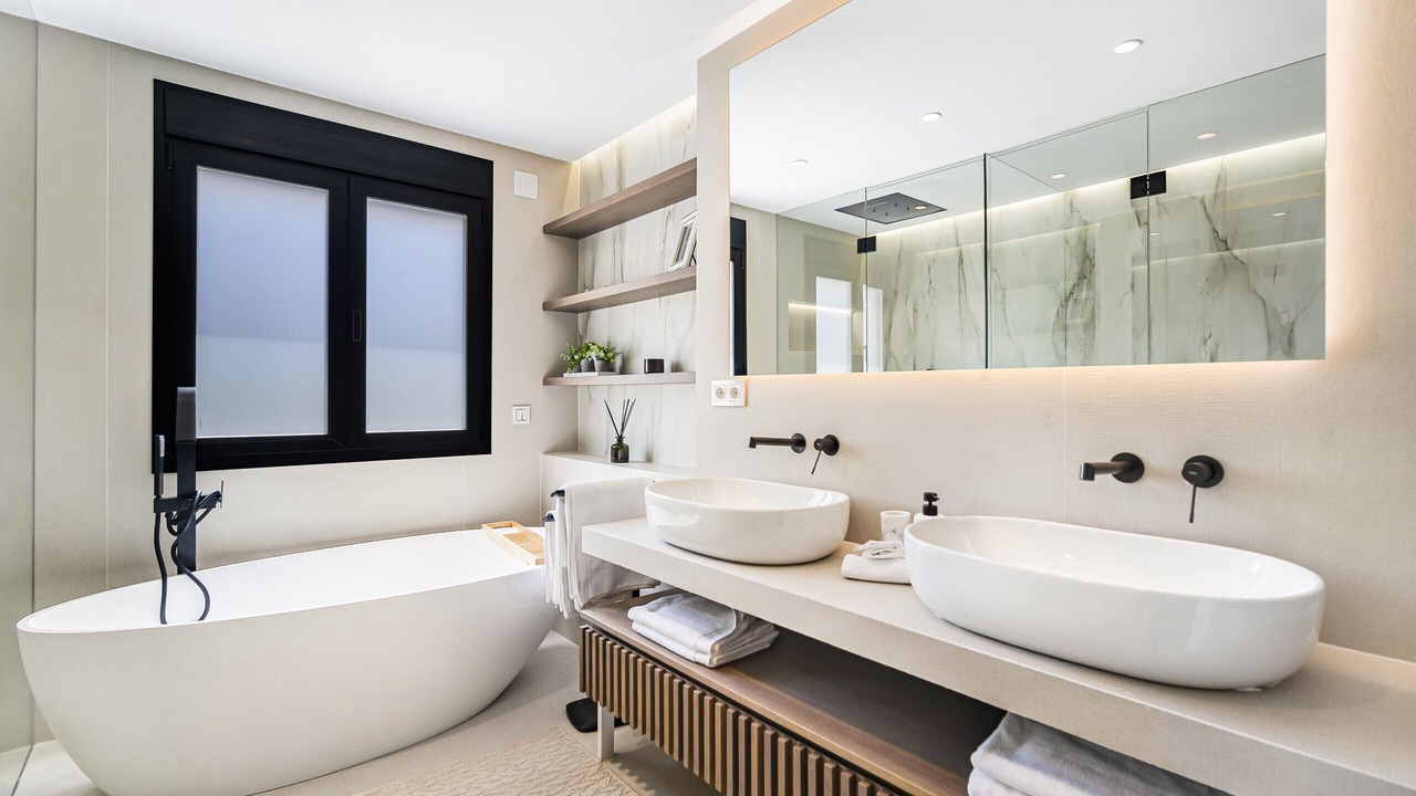 Photo of Bathroom in Golden Mile