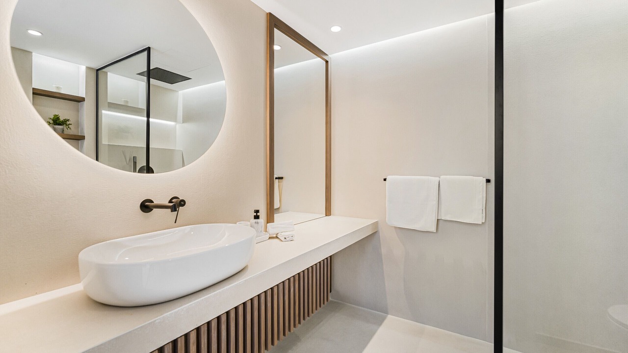 Photo of Bathroom in Golden Mile