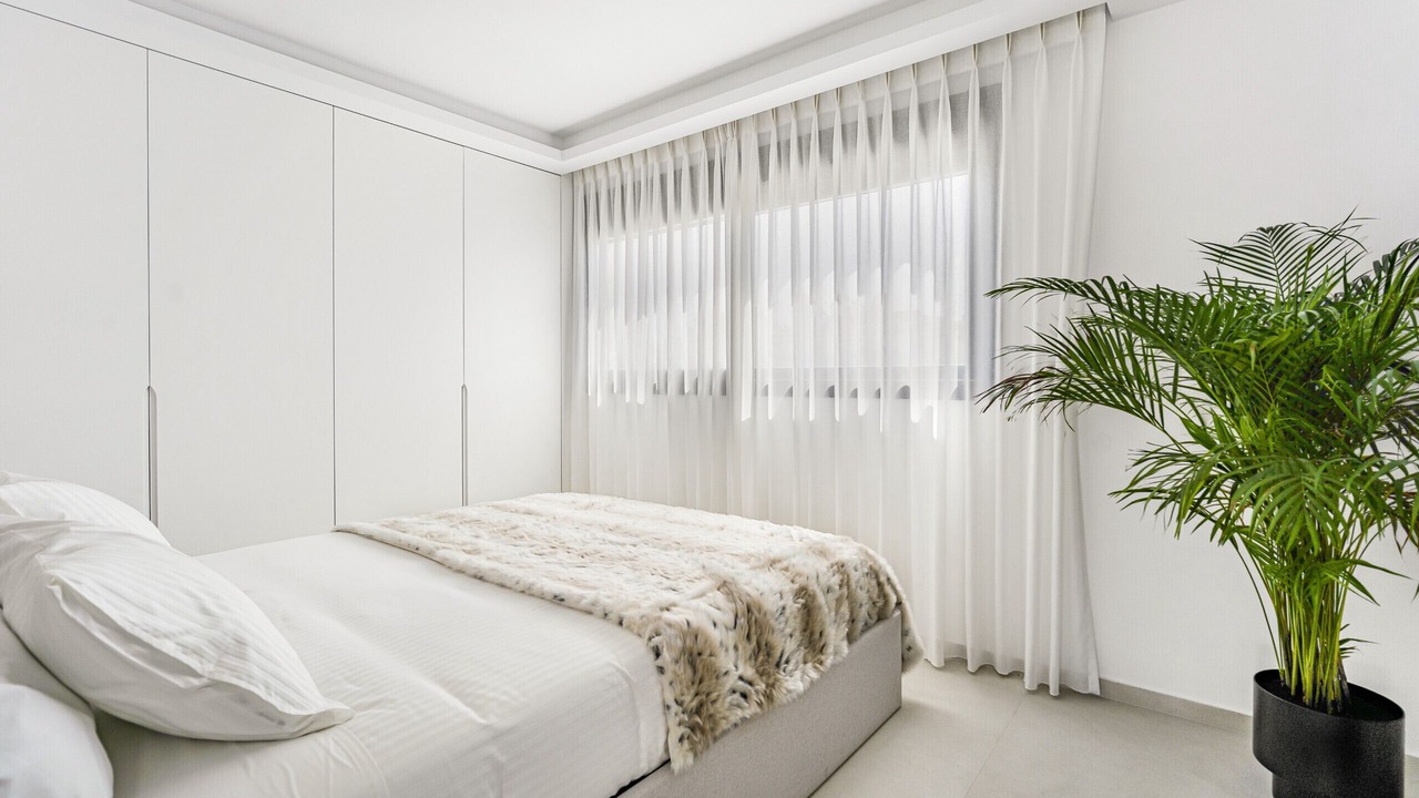 Photo of Bedroom in Golden Mile