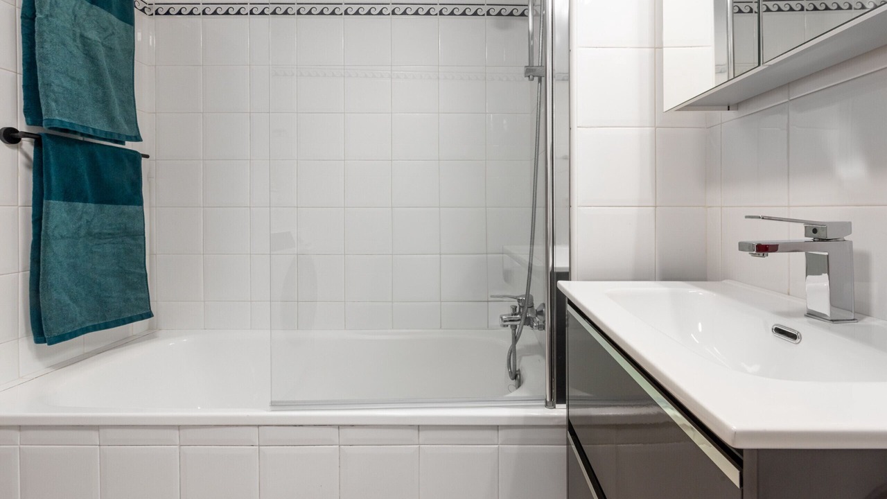 Photo of Bathroom in Urbanizacion Hacienda las Chapas