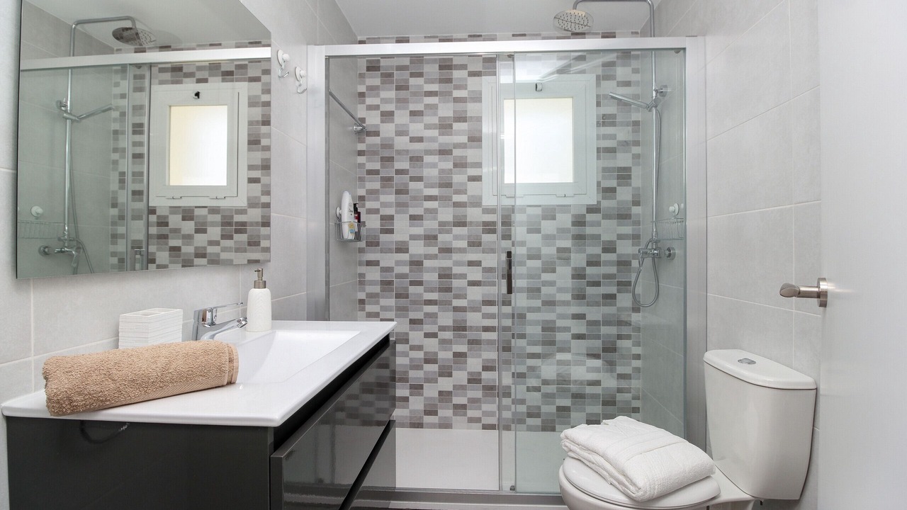 Photo of Bathroom in Urbanizacion Hacienda las Chapas