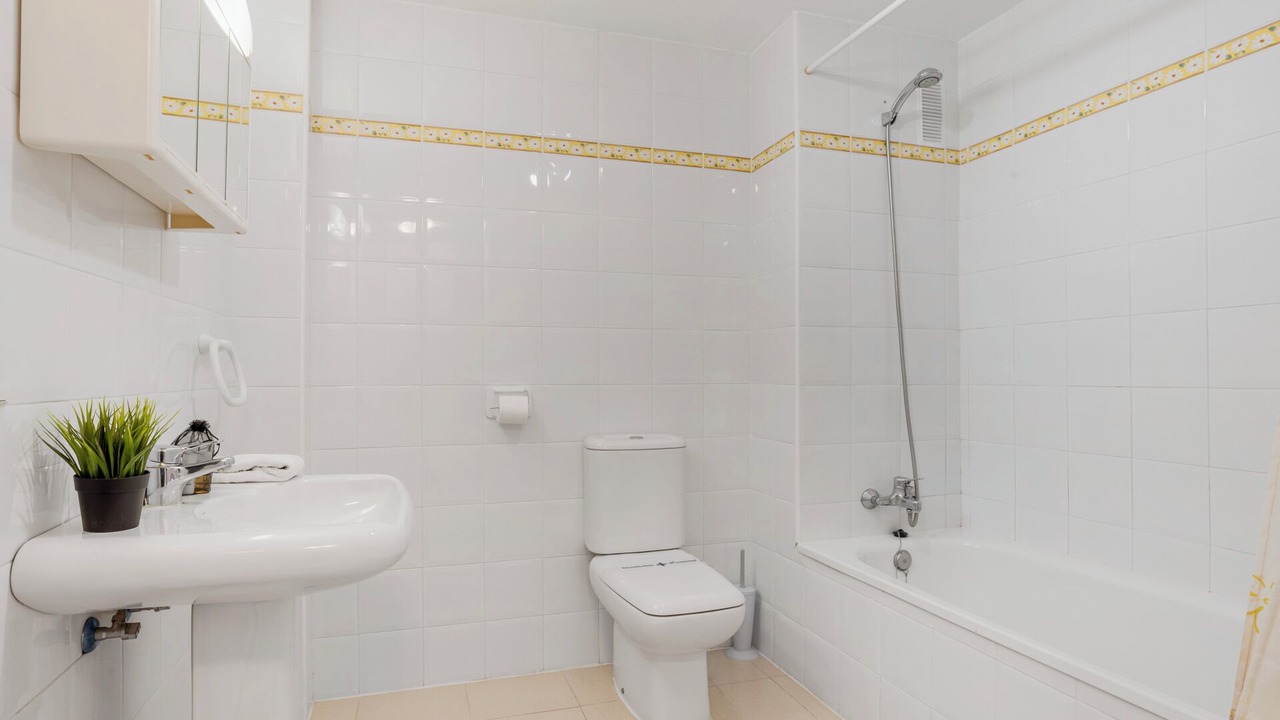 Photo of Bathroom in Cabopino