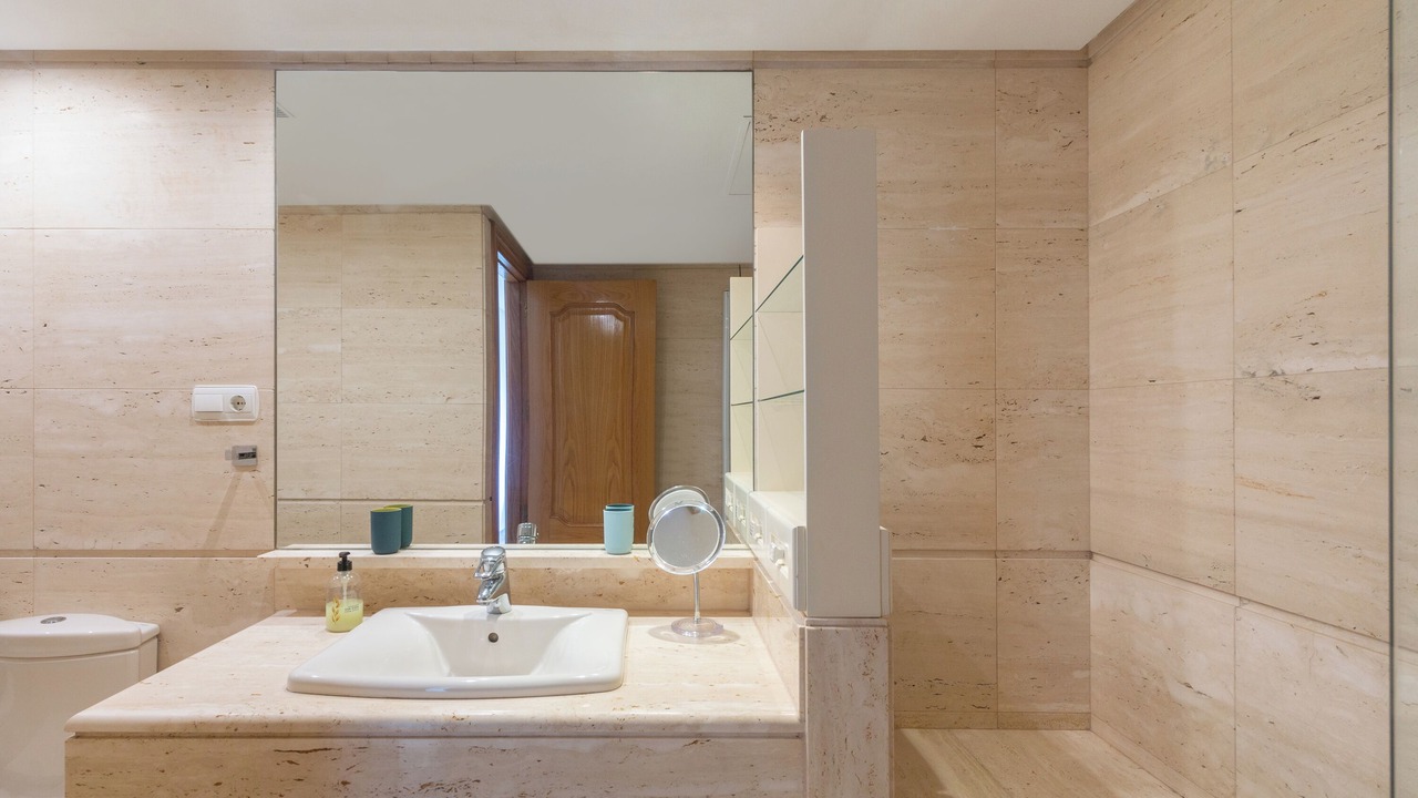 Photo of Bathroom in Golden Mile