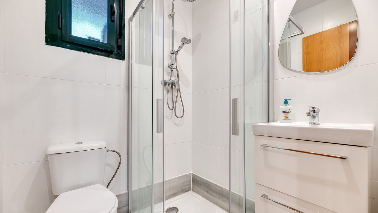 Photo of Bathroom in Urbanizacion Pinos Verdes