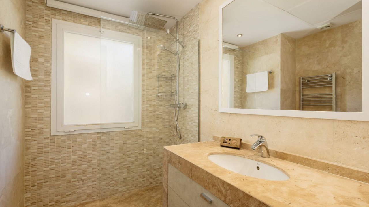 Photo of Bathroom in Elviria