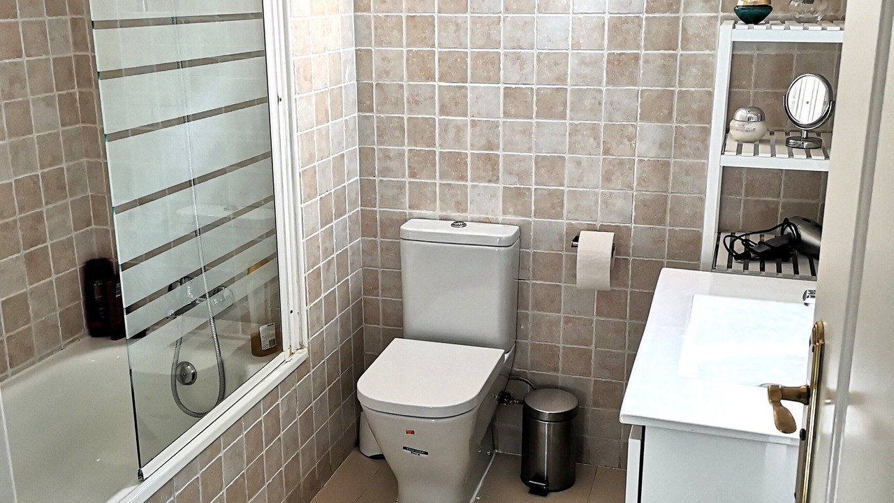 Photo of Bathroom in Urbanizacion Hacienda las Chapas