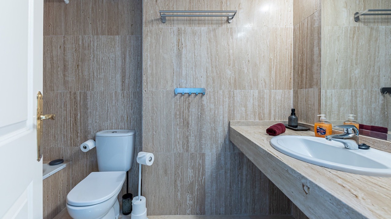Photo of Bathroom in Elviria