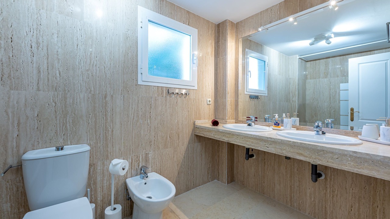 Photo of Bathroom in Elviria