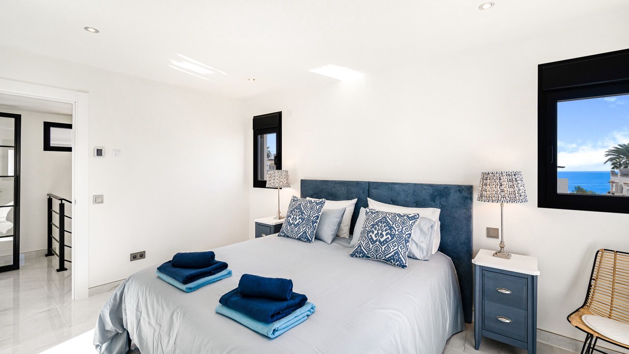 Photo of Bedroom in Golden Mile