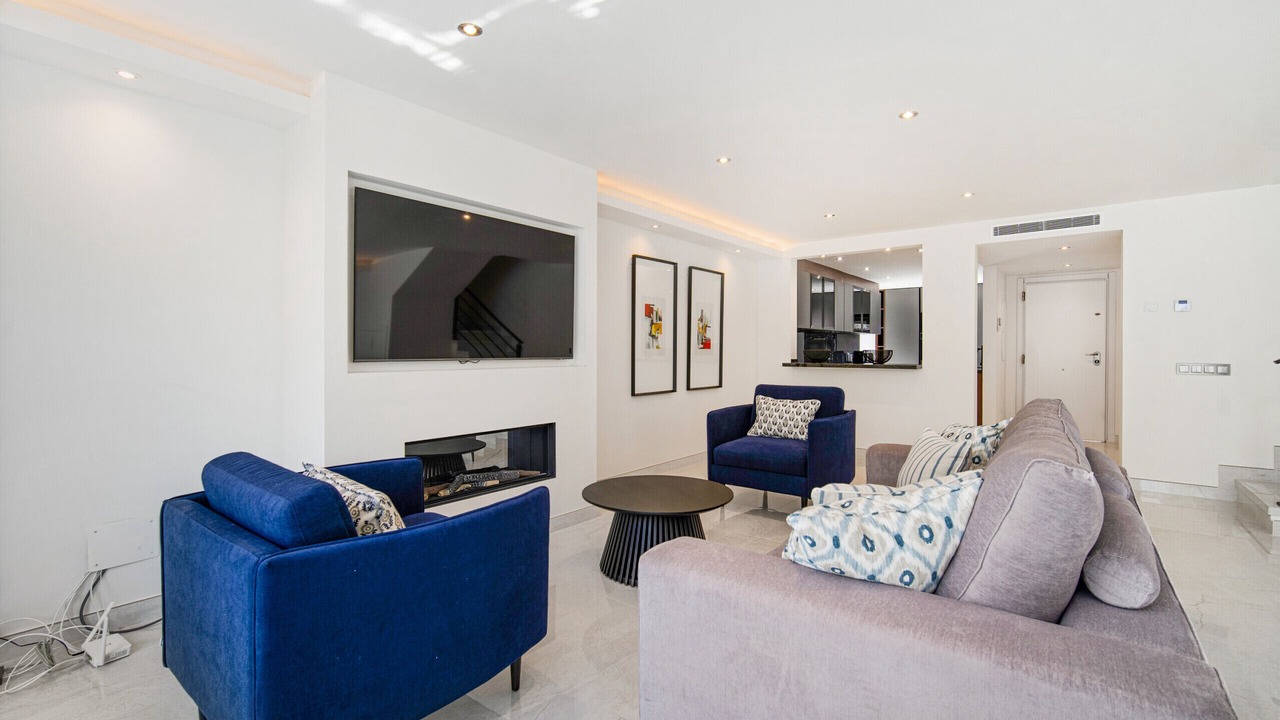 Photo of Livingroom in Golden Mile