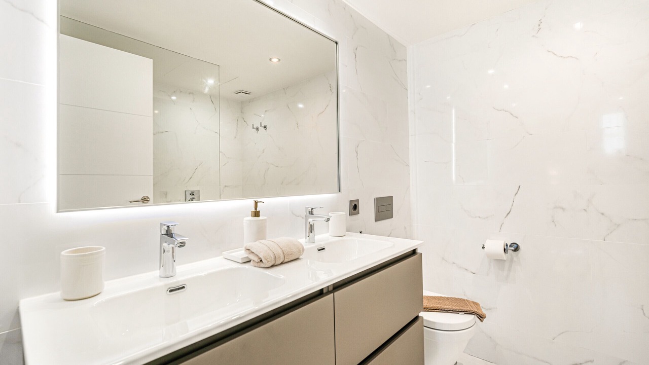Photo of Bathroom in Golden Mile