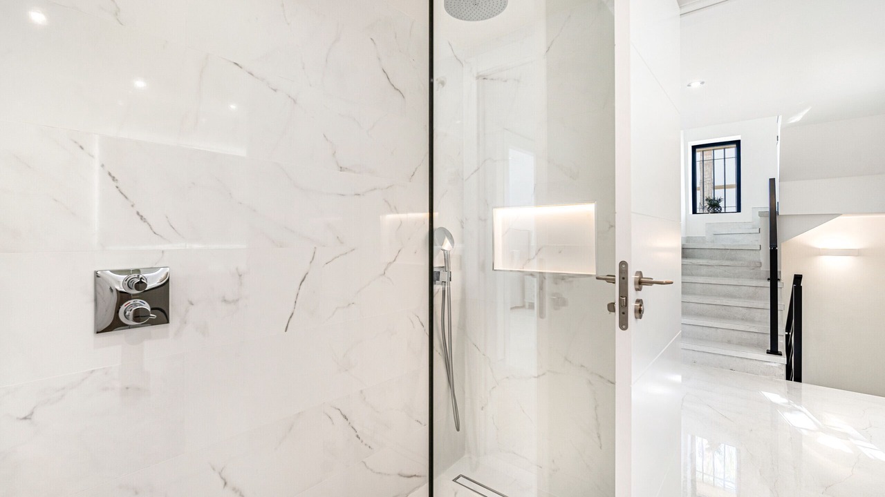 Photo of Bathroom in Golden Mile