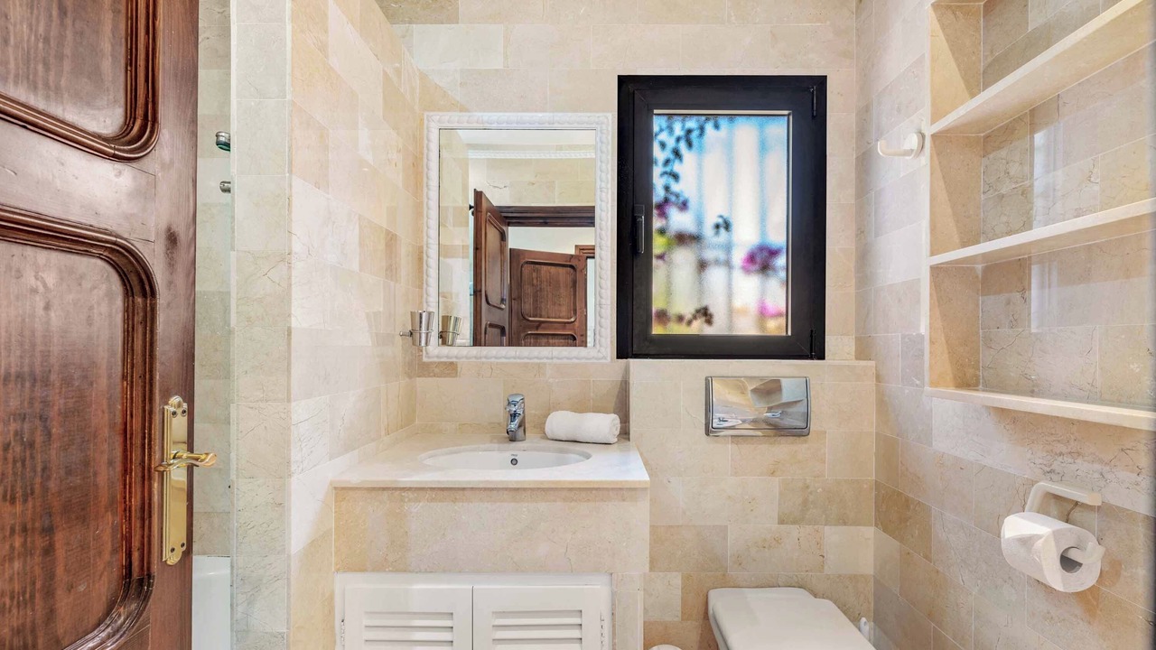 Photo of Bathroom in Elviria