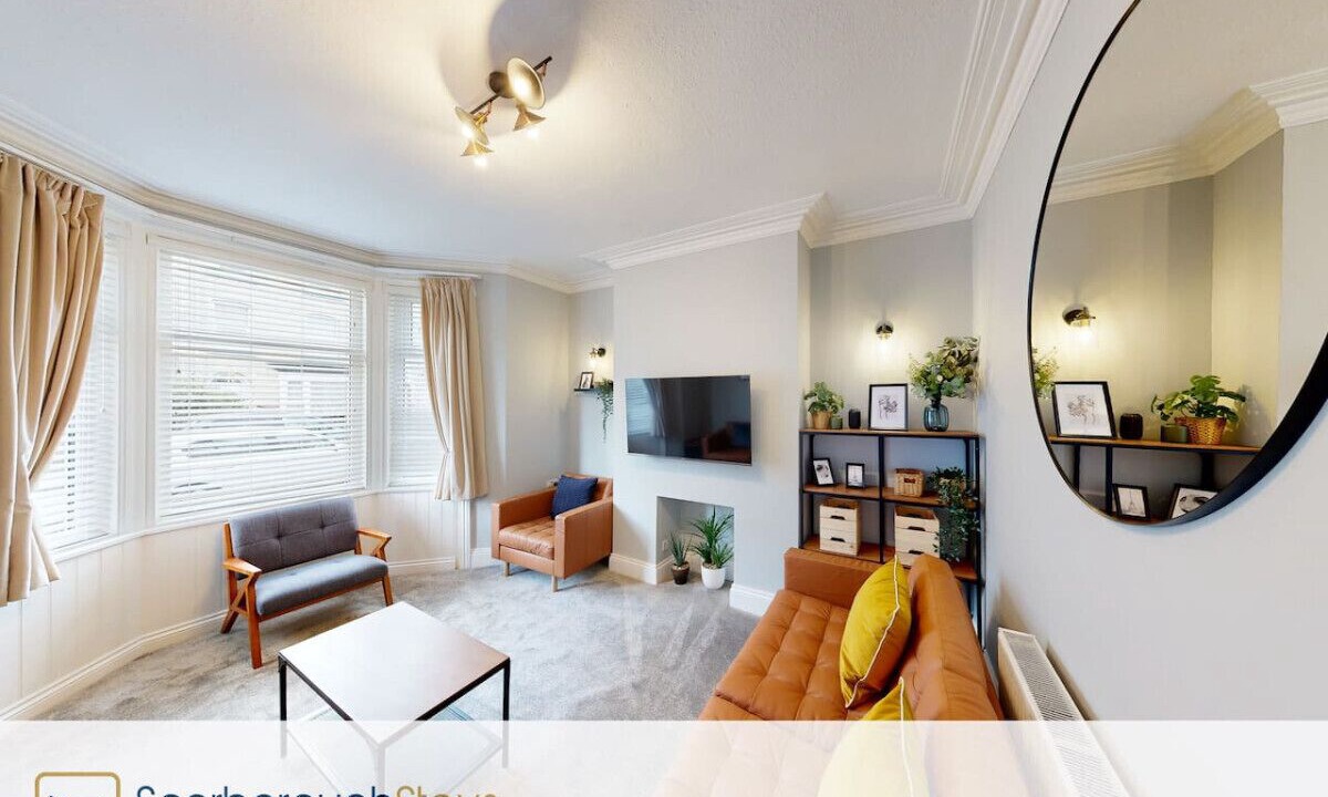 Photo of Livingroom in Scarborough City Centre