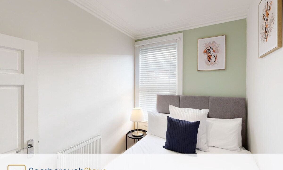Photo of Bedroom in Scarborough City Centre