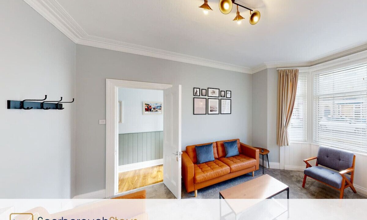 Photo of Livingroom in Scarborough City Centre