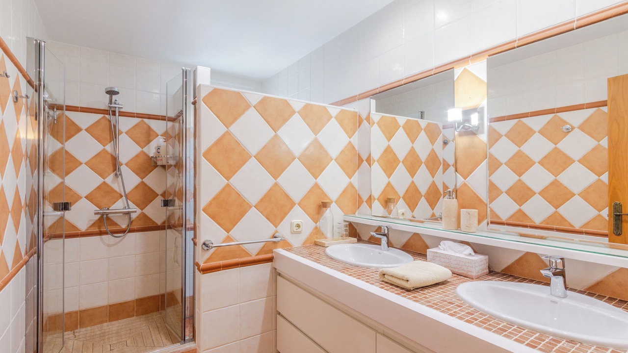 Photo of Bathroom in Urbanizacion Costabella