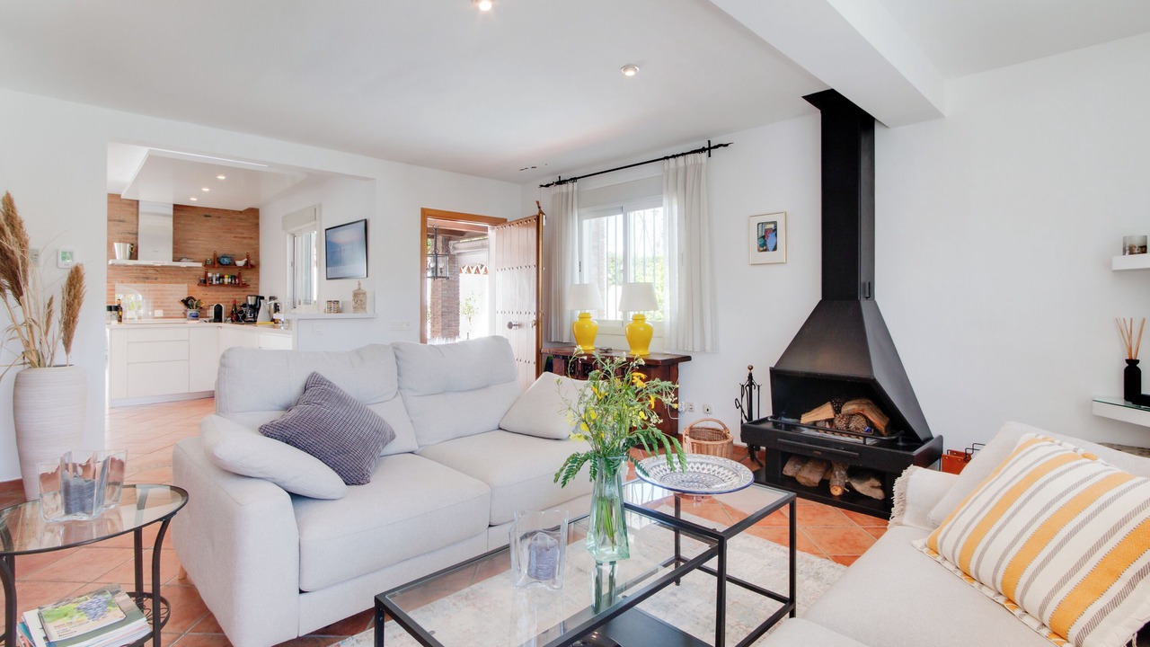 Photo of Livingroom in Urbanizacion Costabella