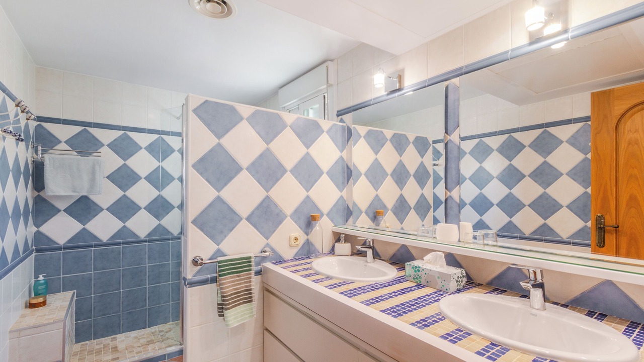 Photo of Bathroom in Urbanizacion Costabella
