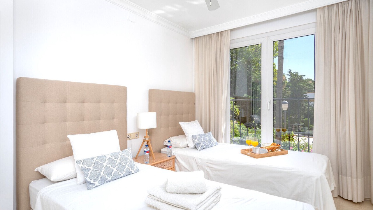 Photo of Bedroom in Golden Mile
