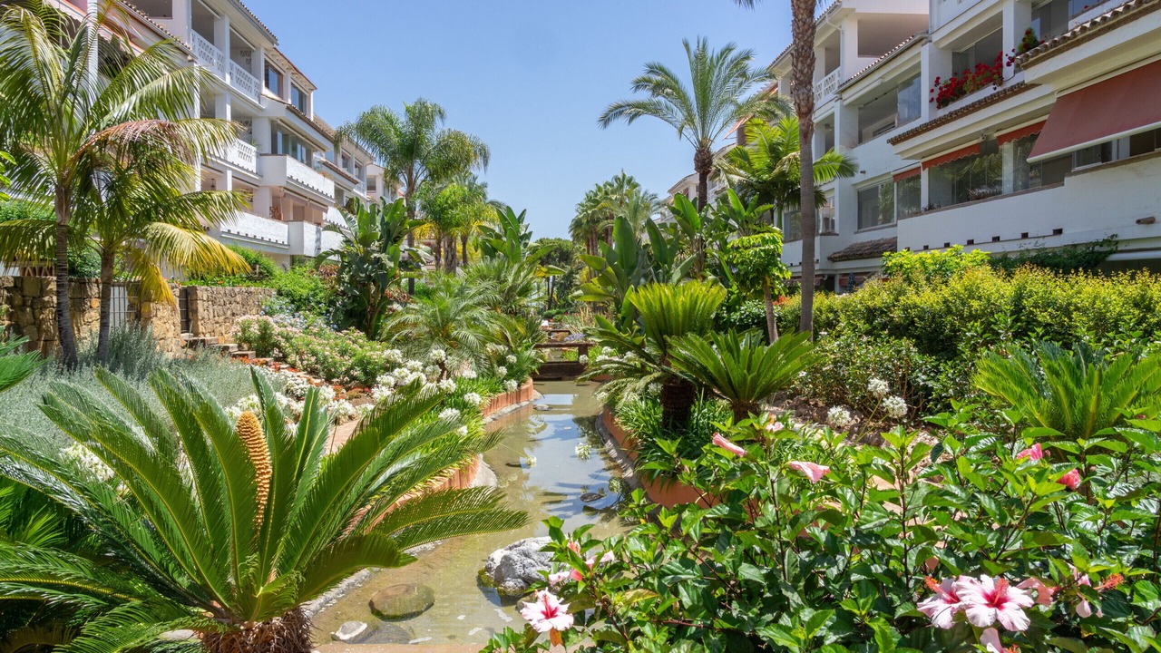 Photo of Outdoor in Golden Mile